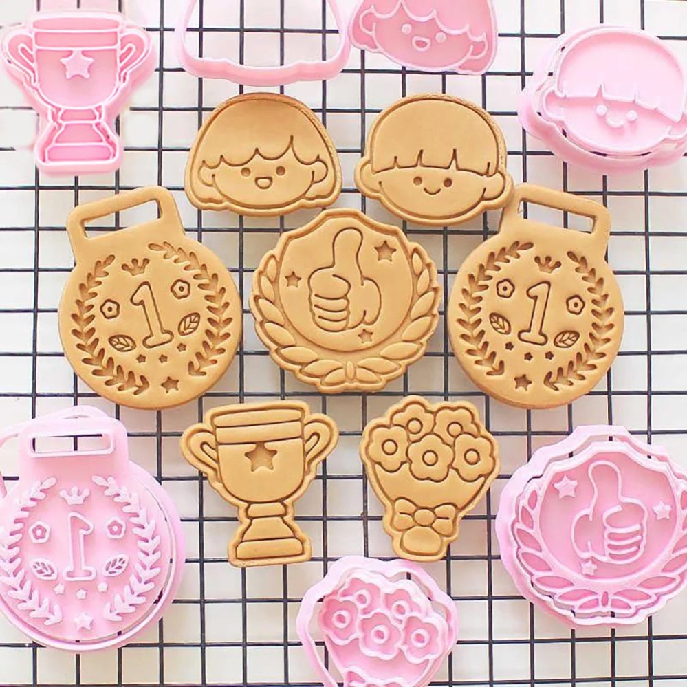 Kitchen Equipment For Baking - Medals Trophies Cookie Cutters Cartoon Cake