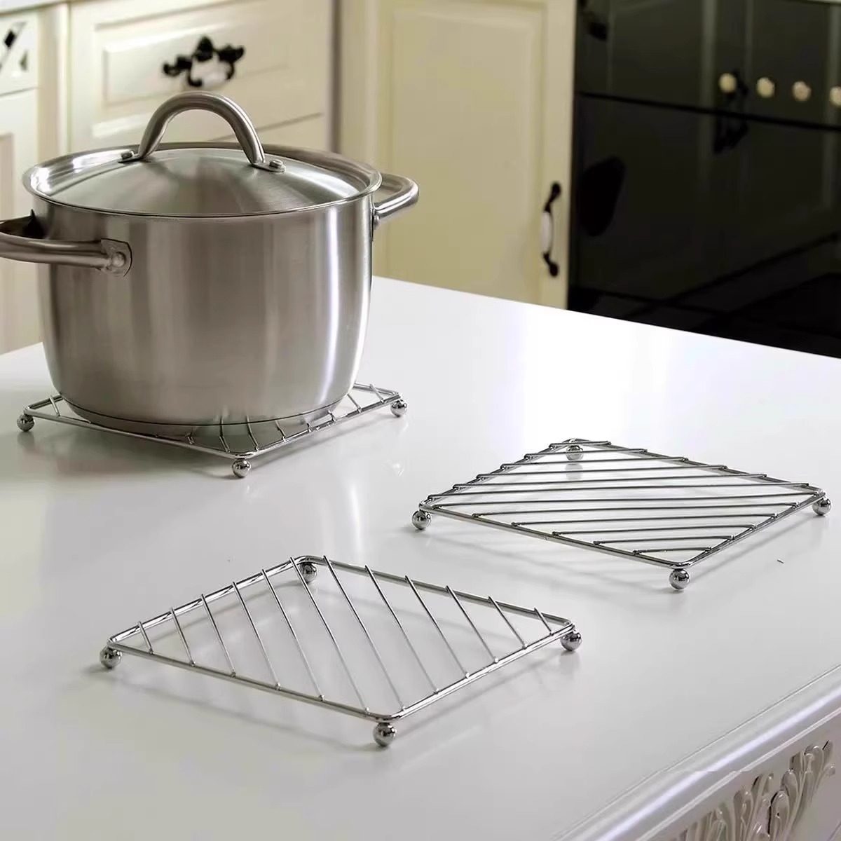 Metal Heat Insulation Trivet S - Kitchen Baking Pan Organizer 评论和价格